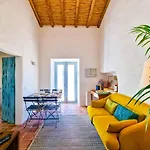 Flh Vale Judeu Rustic Mezzanine Cottage I
