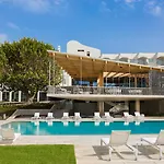 Ozadi Tavira Hotel