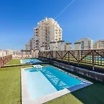 Oceanterracepool, Beach 2M Walk