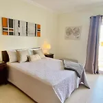 Apartamento T1 Flamingo - Portimao - 1,5 Km Da Praia