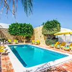Villa Rebela
