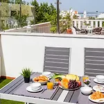 Terrace Lovers By Seewest