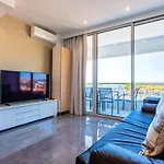 Marina View Apartment By Vilamourasun