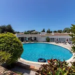 Casa Cinquenta E Um