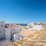 Large Burgau Beach Apartment