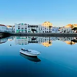 Central Tavira Apartment With Balcony, Casa Cristina