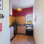 Max Crib - Seafront 2 Bedroom Apart With Ac And Private Parking In Armacao De Pera