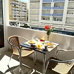 Sunny Flat - Pool + Wifi - Portimao