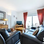 Coolhouses Algarve, Luz, 1 Bed Flat, Top Floor, A Stone'S Throw To The Beach, Casa Isabell