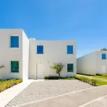 Villa Serenity- Cleverdetails, Central Vilamoura, Sleeps 4 Adults And 2 Children, Located In The Center