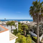 Coolhouses Algarve Luz, 1 Bed Penthouse Flat W/ Sea Views. Fiji 11
