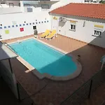 Manta Rota Guesthouse By R-Tex