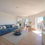 Apartment Lovely Sea View By Interhome