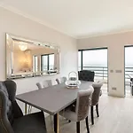 Seaview & Sunsets Apartment