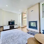 Casa Jc - Spacious With Wifi
