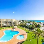 Luxury Apart Wstunning Sea Views, Walk Beach