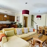 Vale Pedras By Check-In Portugal