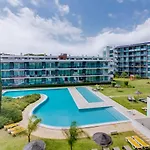 Al - Residence Golf Club Modern Apartment