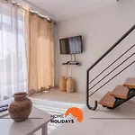 #106 Village Flat By Home Holidays