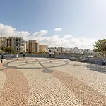 Miradouro Rocha - T2 Com Vista Mar