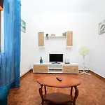B91 - Bairro Apartment In Lagos