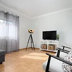 Tranquil View Apartment By Lovelystay