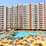 Rocha Apartment Club