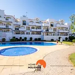 #042 Familiar And Quiet Flat With Shared Pool