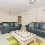 Casa Mergoux - 15 Mins Walk City Center - Quiet - Spacious