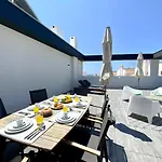 Tavira Grand Balcony With Pool By Homing