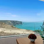 Apartamentos Praia Da Arrifana