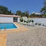 Albufeira Traditional Apartments In Villa