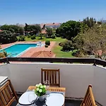 Brand New Apartment In Rua Da Oura