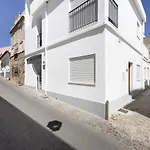 Old Town Apartments Sea View