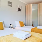 Casa Tombua - Pool - Beach & Center 300M - Ac - Wifi
