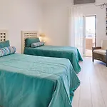 Casa Da Praia Mit Poolanlage