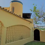 Fashion Villa In Vilamoura With Private Pool