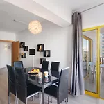 Apartamento Da Rocha I