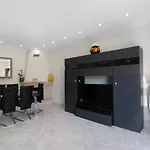 Vila Alonzo