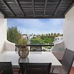 Flat 2 Bedrooms Cunha