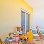 Solymar Apartment