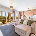 Serene Ocean 1 Bdr Apartment With Patio By Lovelystay