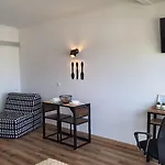Tarik Studio