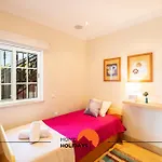 #054 Newtown With Pool, Ac, Private Park, Near Strip