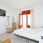 A13 - Channel Street Central Apartment