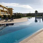 Marina Bleu Magnifique Appartement Standing Vue Piscine