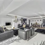Villa Sylisia By Villa Plus