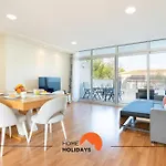 #206 Alicia'S Flat By Home Holidays