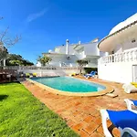 Vilamoura Brightness Villa With Pool By Homing