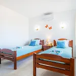 Villa Renaissance By Algarve Vacation